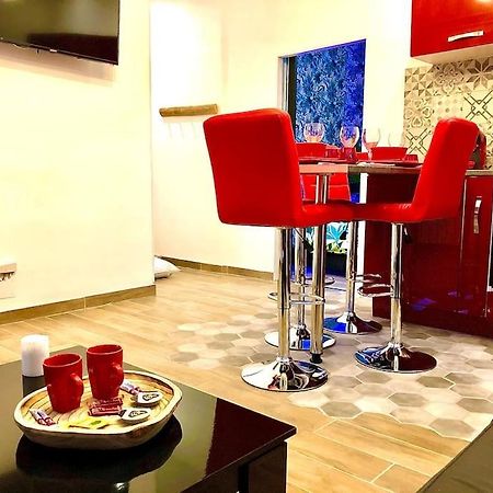 Le Led Room,Centre Ville Place De Parking Gratuite ซ็องส์ ภายนอก รูปภาพ
