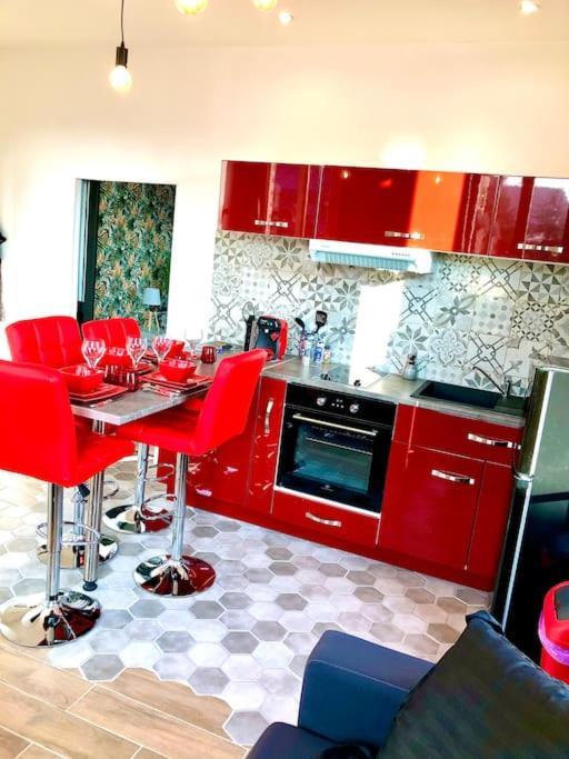 Le Led Room,Centre Ville Place De Parking Gratuite ซ็องส์ ภายนอก รูปภาพ